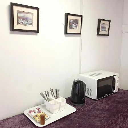 Center Kaatrahovi Hostel